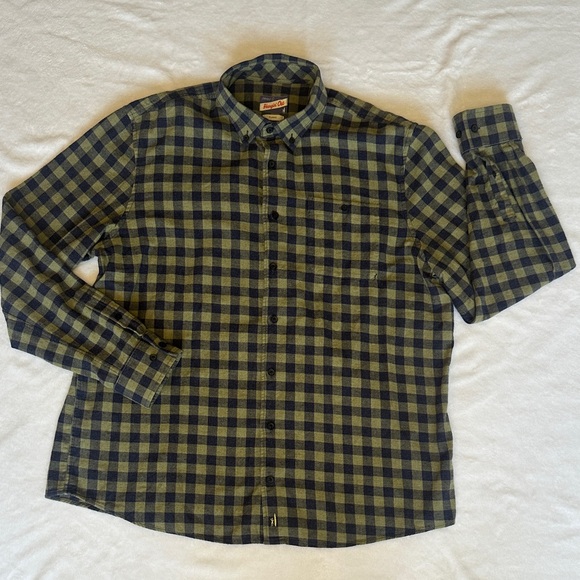 johnnie-O Navy and Pine Plaid Cotton Button Down Men’s XL - Picture 1 of 8